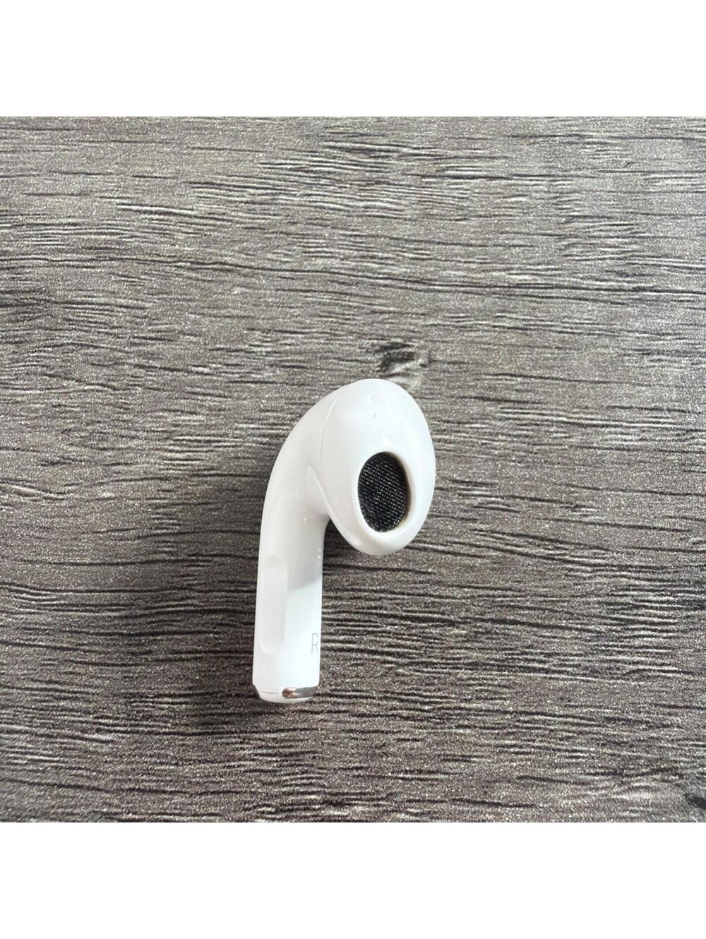 Apple Airpods 3rd Generation - RIGHT SIDE ONLY A2565